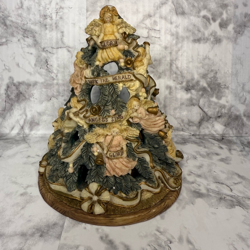 VTG Holiday Workshop the Spirit of Christmas Candle Light Angel Tree 5 1/2"